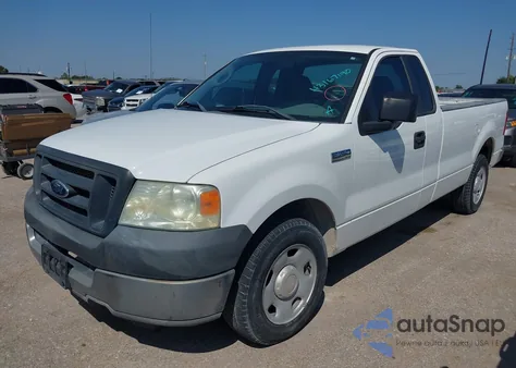 2005 Ford F-150 Stx/Xl/Xlt z USA, uszkodzony, nr VIN 1FTRF12W15NA32365